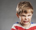 چگونه کودک پرخاشگر را آرام کنیم؟ راهکارهای علمی برای مدیریت خشم در کودکان
